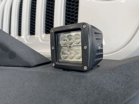 Used 2021 Jeep Wrangler Unlimited Sahara image 38