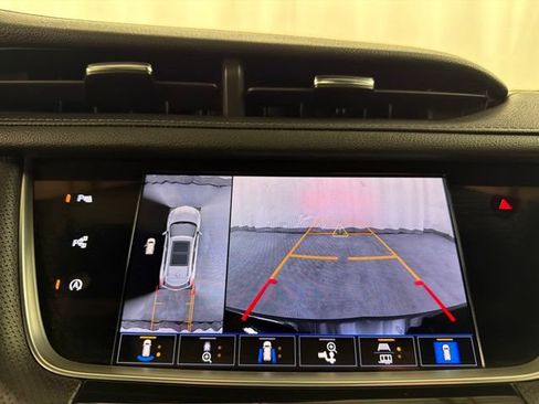 Used 2023 Cadillac XT5 Premium Luxury w/ Technology Package AWD/4WD image 21