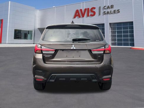 Used 2025 Mitsubishi Outlander Sport SE AWD/4WD image 7