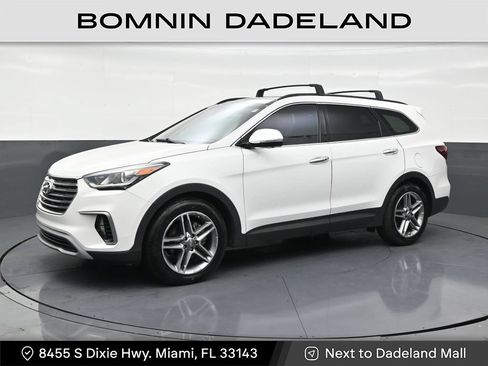 Used 2018 Hyundai Santa Fe FWD image 1