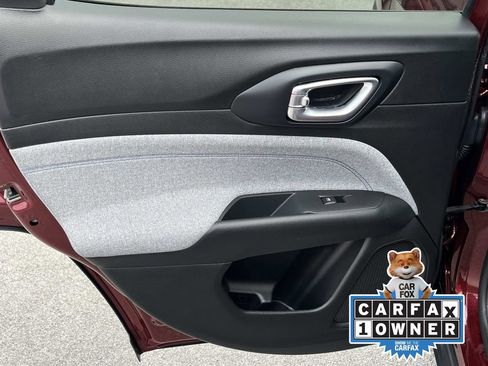 Used 2022 Jeep Compass Latitude image 16