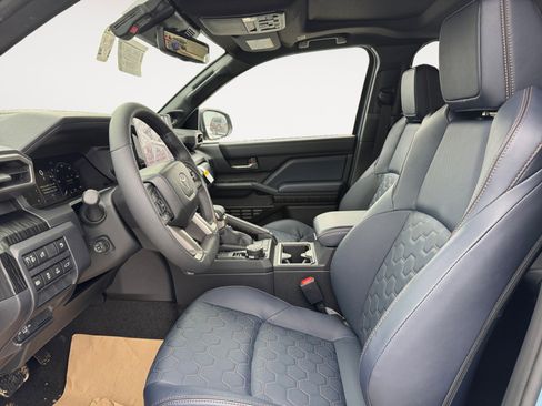 New 2026 Toyota 4Runner 4WD image 11