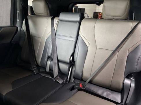 Used 2025 Lexus LX 700h Overtrail w/ Accessory Package (Z1) AWD/4WD image 25