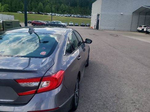 Used 2021 Honda Accord EX-L image 8
