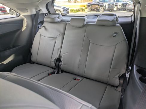 New 2026 Toyota Sienna XLE FWD image 16