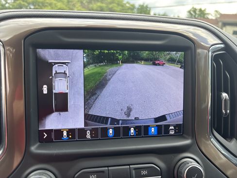 Used 2022 Chevrolet Silverado 2500 High Country w/ Z71 Off-Road Package AWD/4WD image 25