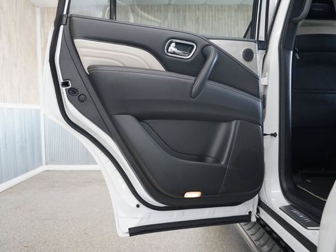Used 2019 INFINITI QX80 Limited AWD/4WD image 38