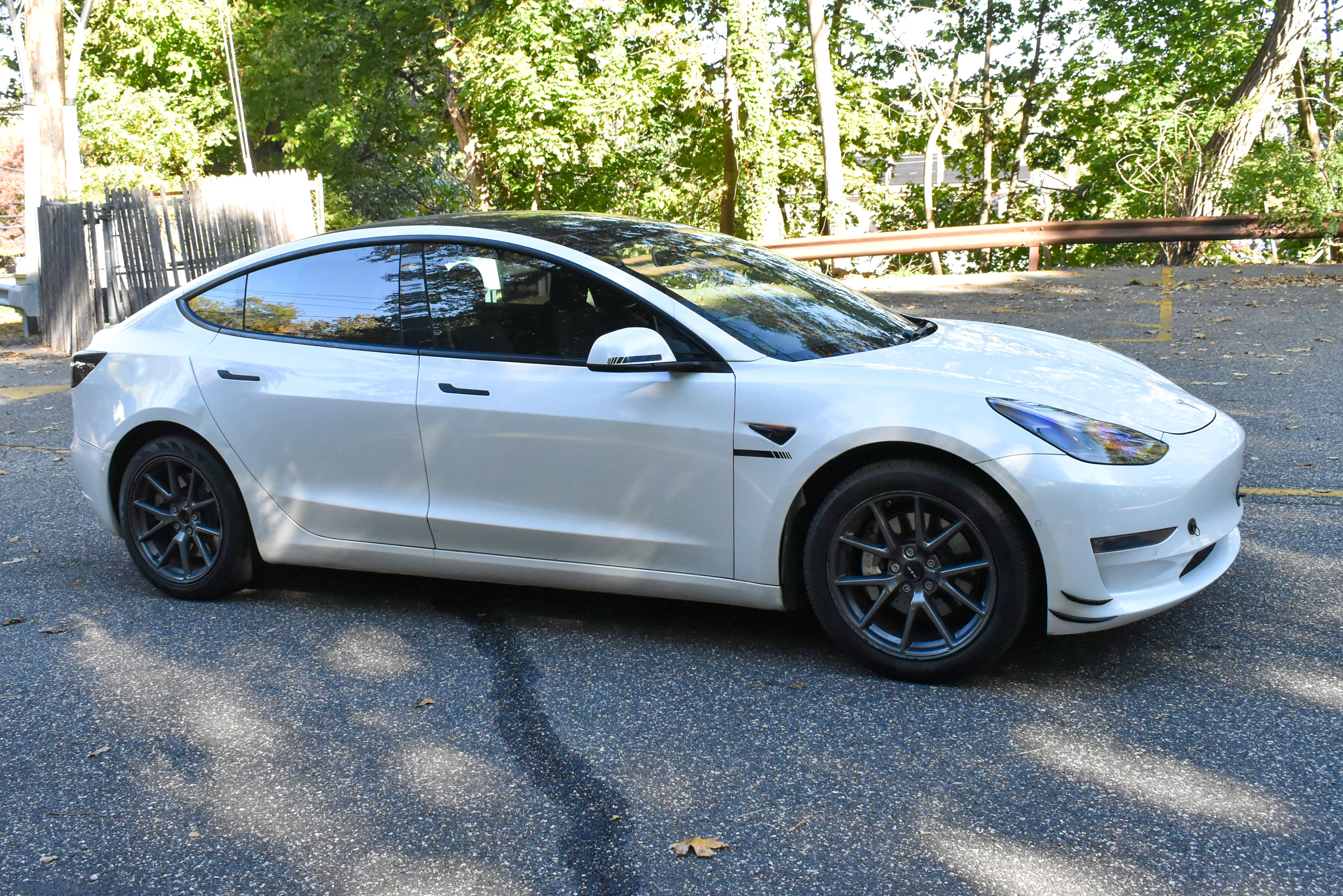 Used 2021 Tesla Model 3 Standard Range Plus RWD image 11