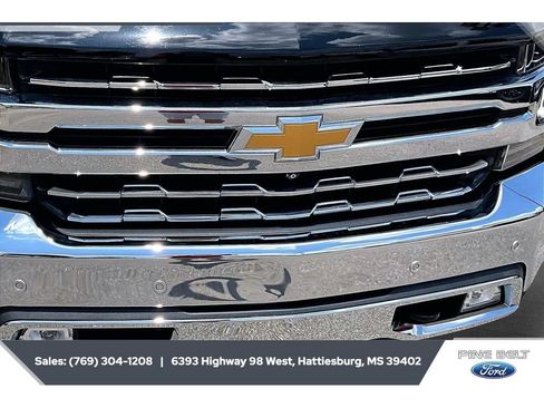 Used 2021 Chevrolet Silverado 1500 LTZ w/ LTZ Premium Package AWD/4WD image 22