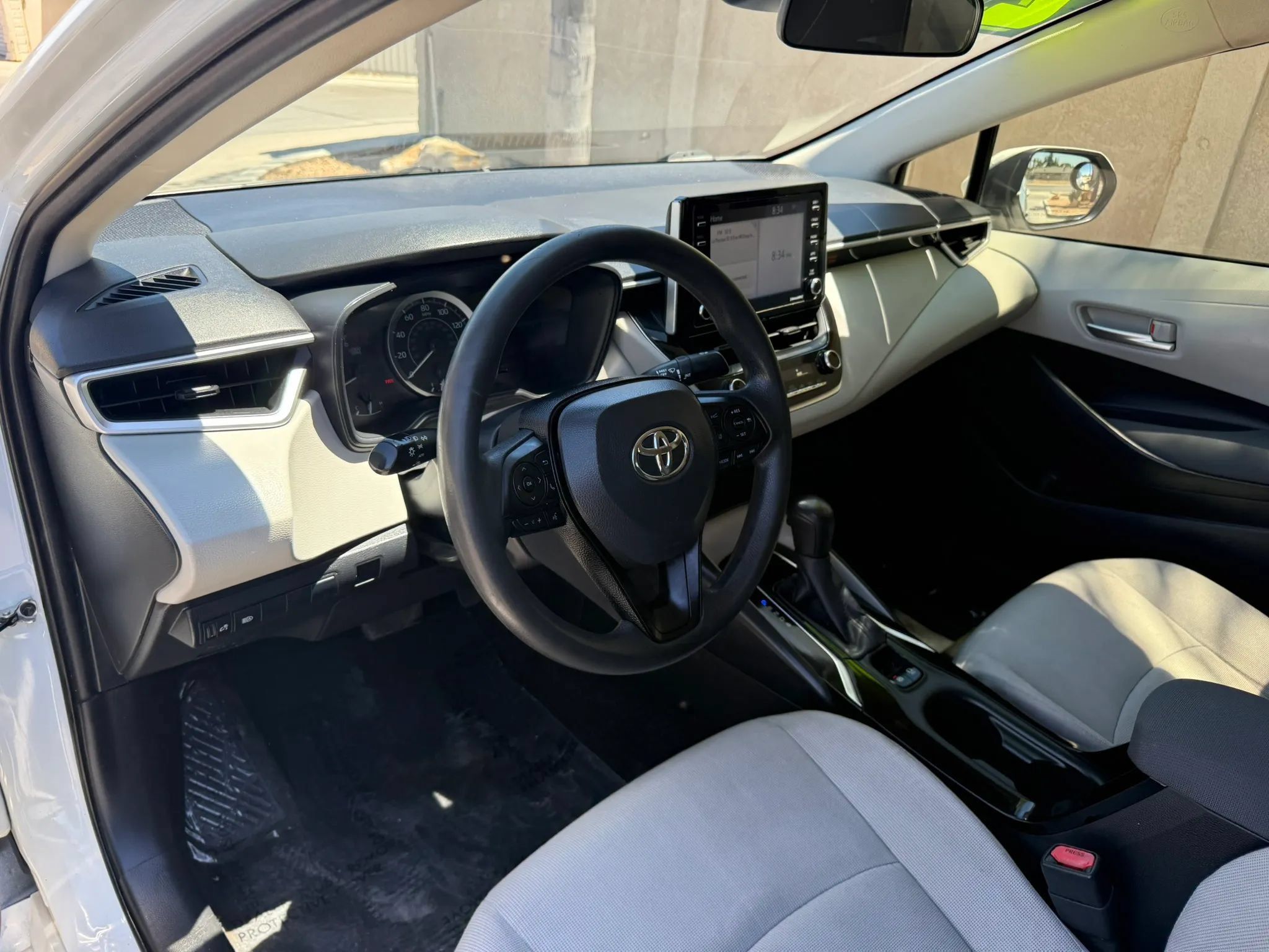 Used 2021 Toyota Corolla LE w/ Carpet Mat Package (TMS) FWD image 17