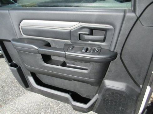 Used 2022 RAM 3500 Tradesman image 25