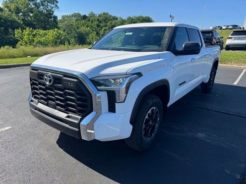 New 2026 Toyota Tundra SR5 AWD/4WD image 7