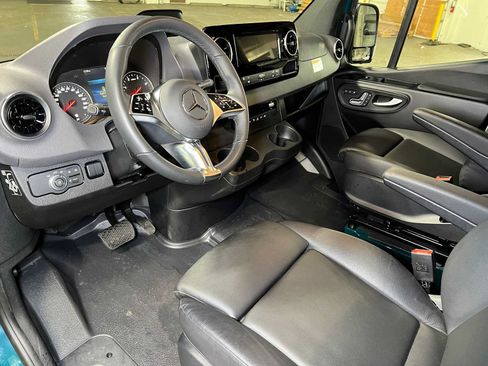 Used 2026 Mercedes-Benz Sprinter 2500 image 26