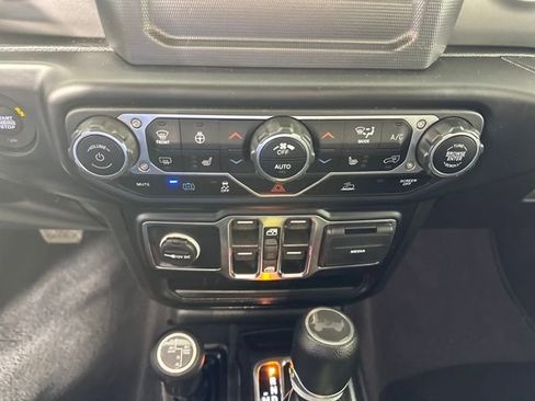 Used 2023 Jeep Wrangler Unlimited w/ Cold Weather Group AWD/4WD image 23