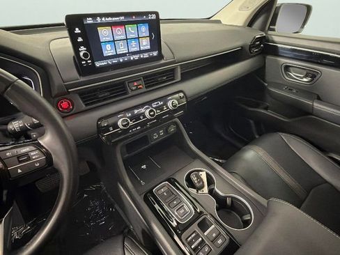 Used 2025 Honda Pilot Touring image 19