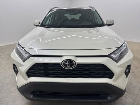 Used 2022 Toyota RAV4 XLE Premium AWD/4WD image 2