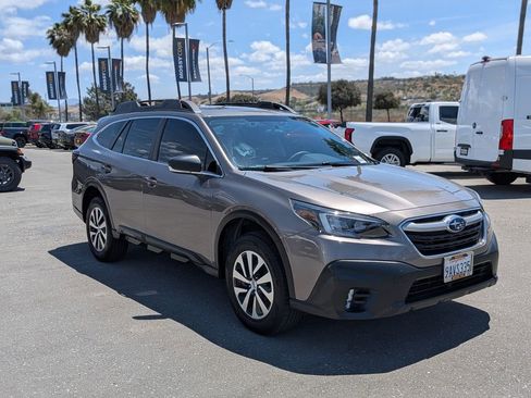 Used 2022 Subaru Outback AWD/4WD image 11