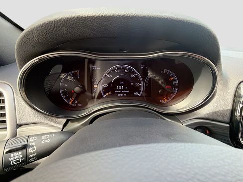 Used 2020 Jeep Grand Cherokee Limited X image 40