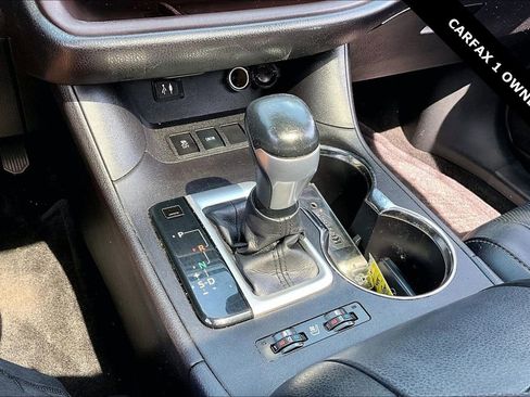 Used 2016 Toyota Highlander Limited FWD image 15