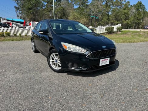 Used 2016 Ford Focus SE image 37