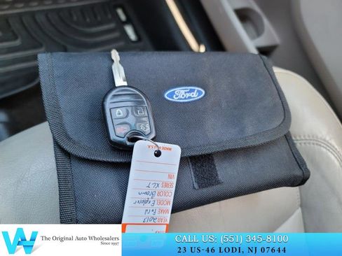 Used 2013 Ford Explorer XLT AWD/4WD image 25
