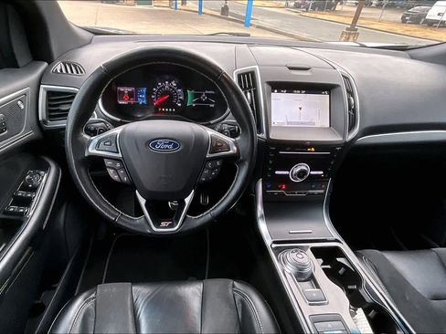 Used 2019 Ford Edge ST w/ Equipment Group 401A image 6