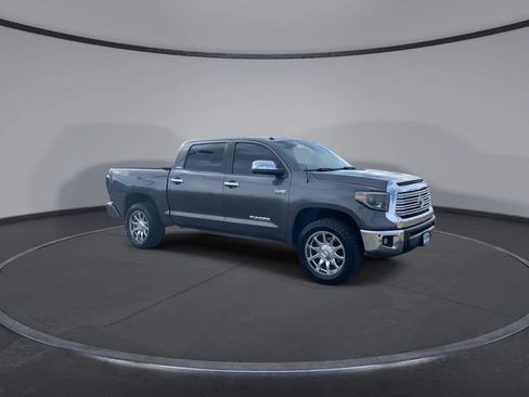Used 2017 Toyota Tundra Limited w/ Limited Premium Package AWD/4WD image 2