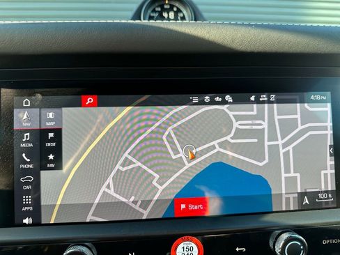 Certified 2025 Porsche Macan T image 29