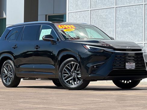 Used 2025 Lexus TX 350 FWD image 2