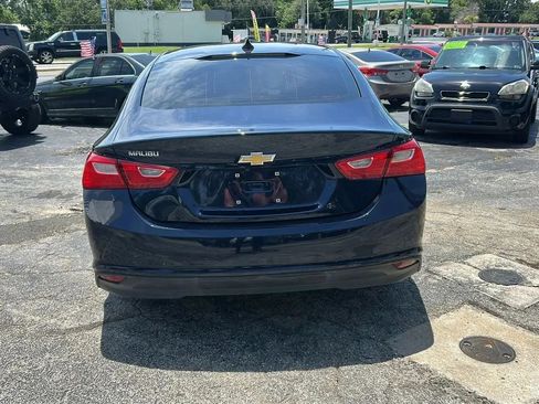 Used 2018 Chevrolet Malibu LS FWD image 5