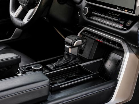 Used 2023 Toyota Sequoia Platinum image 25