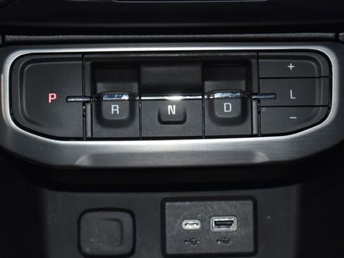 Used 2023 GMC Acadia SLE w/ Driver Convenience Package image 20