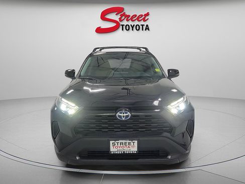 Certified 2022 Toyota RAV4 XLE w/ Convenience Package AWD/4WD image 6