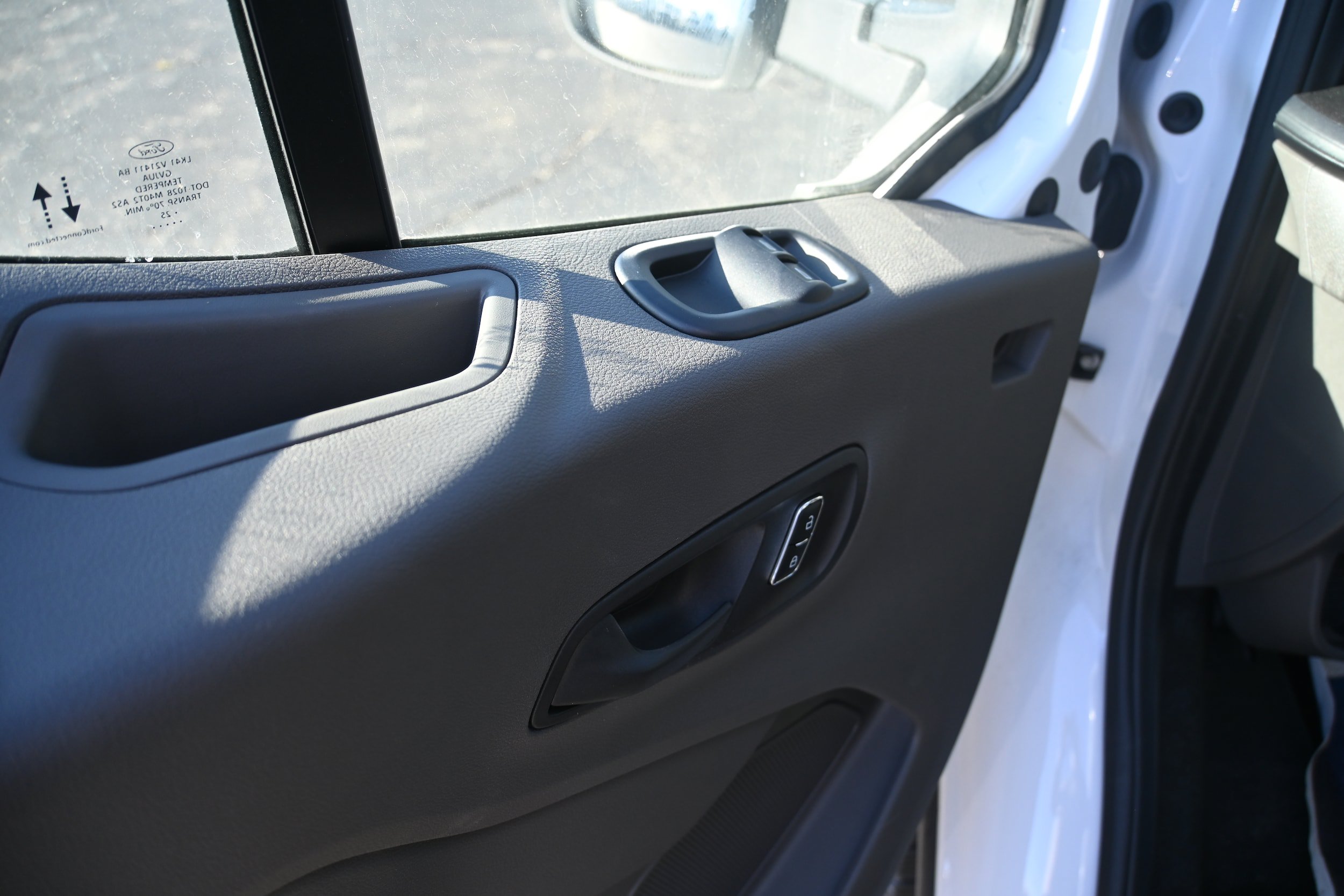 Used 2025 Ford Transit 350 w/ Exterior Upgrade Package RWD image 14