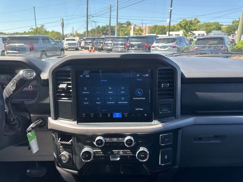 Used 2025 Ford F150 XLT w/ Equipment Group 301A Standard AWD/4WD image 17