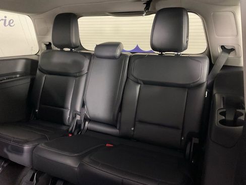 New 2026 Ford Expedition Platinum image 17