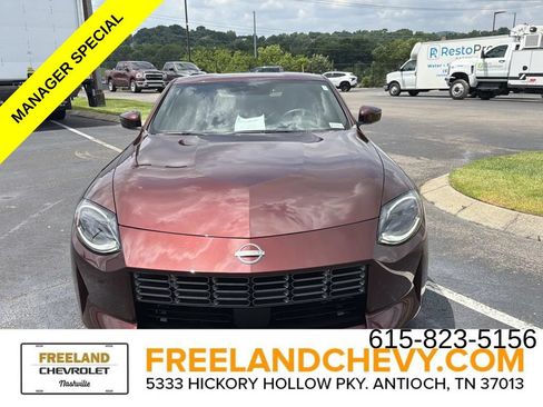 Used 2025 Nissan Z Performance w/ Floor Mat Package RWD image 2