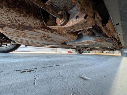 Used 1995 Ford Taurus Sedan FWD image 17