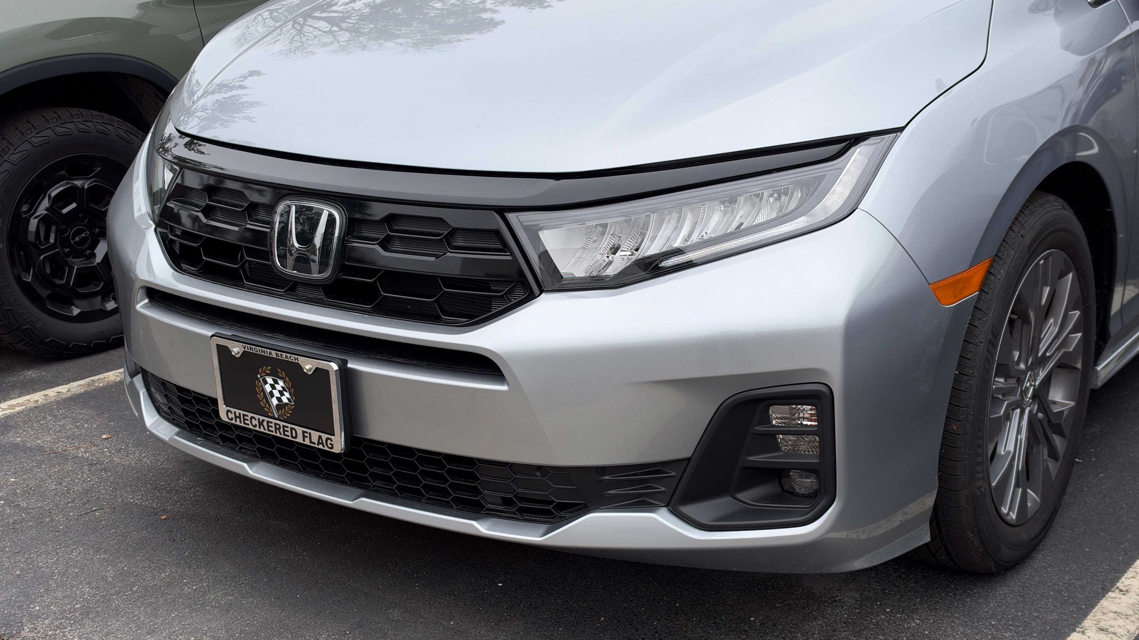 Used 2026 Honda Odyssey Touring image 2