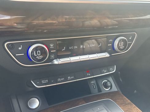 Used 2018 Audi Q5 2.0T Premium Plus AWD/4WD image 23