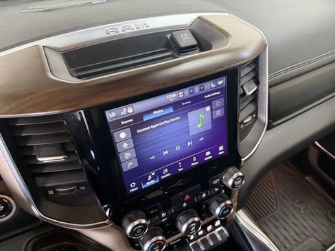 Used 2022 RAM 1500 Laramie AWD/4WD image 20