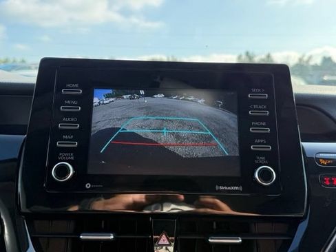 Used 2021 Toyota Camry SE FWD image 21
