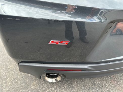 Used 2017 Chevrolet Camaro SS RWD image 20