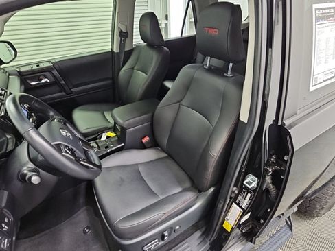 Used 2023 Toyota 4Runner TRD Off-Road Premium w/ Moonroof Package AWD/4WD image 29