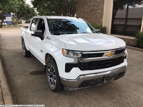 Used 2024 Chevrolet Silverado 1500 LT AWD/4WD image 6