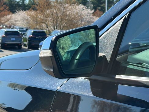 Used 2019 GMC Terrain Denali w/ Advanced Safety Package image 12