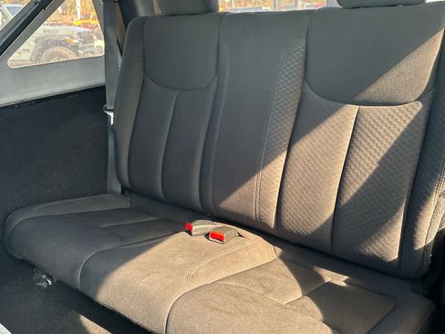 Used 2017 Jeep Wrangler Sport image 11