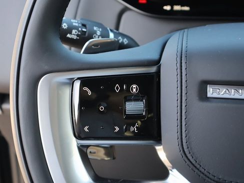 New 2026 Land Rover Range Rover SE image 30