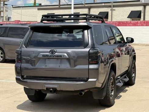 Used 2020 Toyota 4Runner SR5 Premium w/ Moonroof Package AWD/4WD image 4