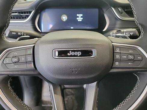 New 2026 Jeep Grand Cherokee Laredo AWD/4WD image 15